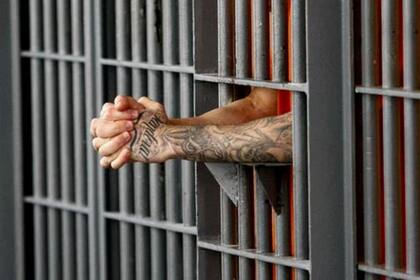 Las agencias federales, estatales o locales deben retener al recluso por otras 48 horas si reciben esta petición