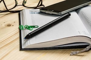 Qué dice la psicología sobre las personas que todavía usan agenda en papel