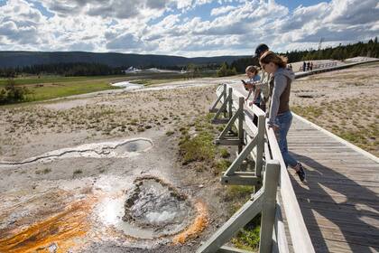 Las aguas termales en el parque Yellowstone pueden llegar a superar los 85 grados Celsius