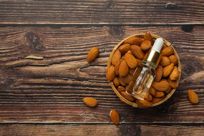 Las almendras también mejoran la circulación, el tono de piel y la hidratación