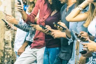 Por qué Google y Apple quieren que sepas cuánto tiempo pasas con tu smartphone