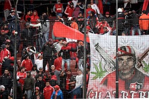 El crimen organizado copó las barras de fútbol