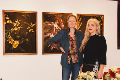 Las artistas Paola Marzotto y Nicola Costantino y una exhibición donde destacan la naturaleza, a partir de una serie de cerámicas elaboradas con técnicas tradicionales japonesas y fotos de orquídeas y paisajes