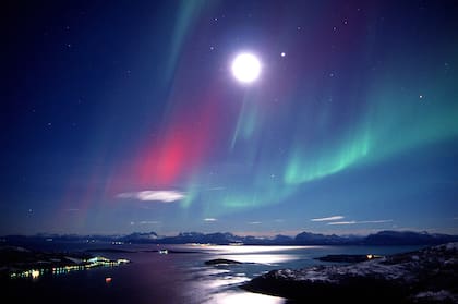 Las auroras boreales en la región de Bodø forman parte de los paisajes que Ricardo jamás imaginó que iría a naturalizar.