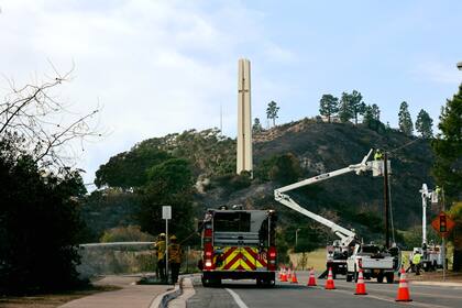 Las autoridades anunciaron el cierre temporal de la ruta Topanga Canyon durante la alerta roja
