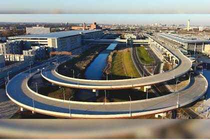 Las autoridades anunciaron la construcción de una pista en la terminal
