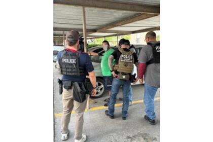 Las autoridades confirmaron que el sospechoso residía en Estados Unidos sin documentos legales válidos al momento de su aprehensión