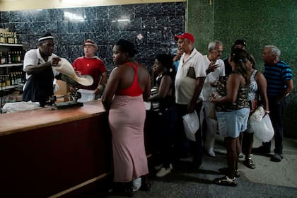 Las autoridades cubanas anunciaron el racionamiento de muchos alimentos y productos de higiene