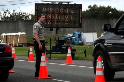Las autoridades de EE.UU. están preparándose para la llegada del huracán Sally