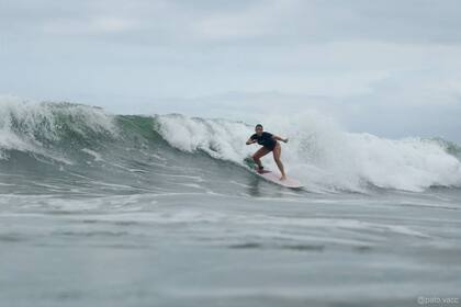 Las autoridades de Long Island han recomendado a los nadadores y surfistas acudir acompañados a realizar actividades acuáticas, preferir las zonas con vigilancia de salvavidas y no usar accesorios brillantes para prevenir nuevos ataques de tiburón