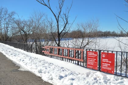 Las autoridades de Nueva York emiten advertencias por hielo y nieve en las superficies