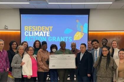 Las autoridades de NYCHA instaron a los residentes de Nueva York a presentar solicitud para recibir las subvenciones disponibles