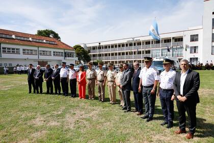 Las autoridades del Ministerio de Seguridad y la plana mayor de las fuerzas