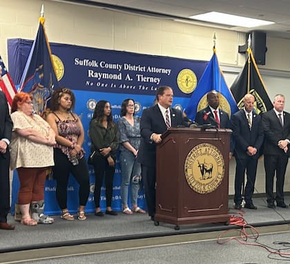 Las autoridades dieron a conocer el arresto del sospechoso por los asesinatos de Gilgo Beach