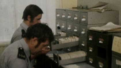 Las autoridades en 1973 no contaban con computadoras y tenían que escudriñar detalladamente los archivos a mano