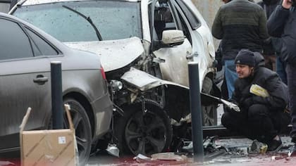 Las autoridades indicaron que el atentado fue provocado por un artefacto explosivo improvisado colocado en un patinete eléctrico