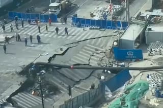 Video: así fue el momento exacto en que una ruta colapsó en China