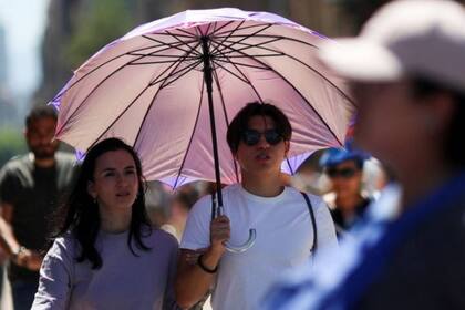 Las autoridades mexicanas pidieron a sus pobladores tomar precauciones ante las altas temperaturas que se registran en el país