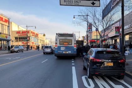 Las autoridades sostienen que separar el tránsito colectivo del resto del flujo permitiría reducir demoras diarias