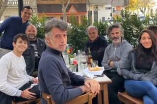 Las aventuras de Leo Sbaraglia y el actor de Merlí por Buenos Aires