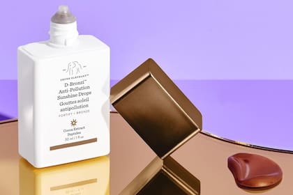 Las B-Pure Bronzer Drops que se venden en Dollar Tree cuestan hasta 24 veces menos que las gotas D-Bronzi de Drunk Elephant (Drunk Elephant)