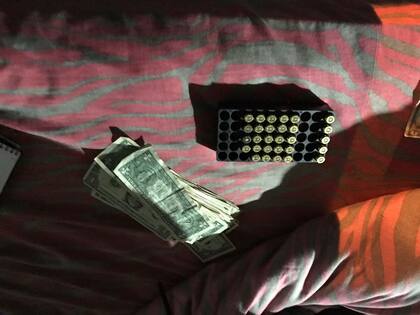 Las balas y el dinero que la policía logró secuestrar