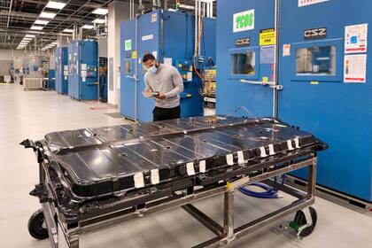 Las baterías de los vehículos eléctricos están compuestas principalmente de litio