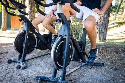Las bicicletas fijas son indispensables para la tonificación de los músculos