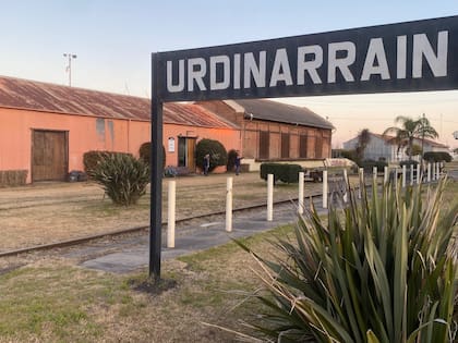 Las bicis quedan sin candado frente al museo de Urdinarrain