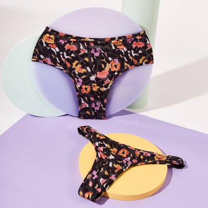 Las bombachas Freeling vienen en distintos niveles de absorción, hay modelos lisos y con estampas.