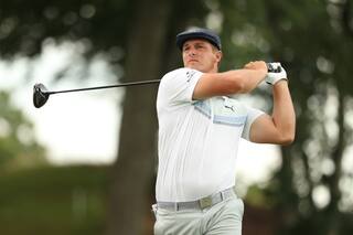 Golf. Mickelson líder, sólido Grillo y "las bombas" de Bryson DeChambeau