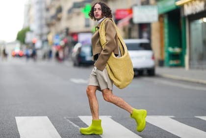 Las "botas de charco" de Bottega Veneta fueron precursoras de la tendencia del zapato grande.