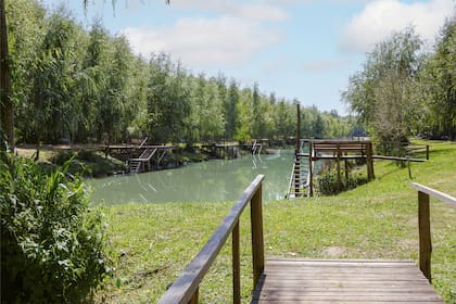 Las cabañas en el Delta del Tigre ofrecen una escapada natural con opciones que van desde lo rústico hasta lo moderno