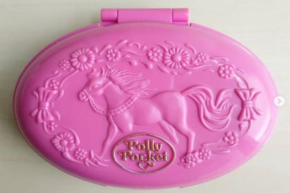 Las cajas compactas traían un universo en su interior y eran tan transportables como un rubor de maquillaje.