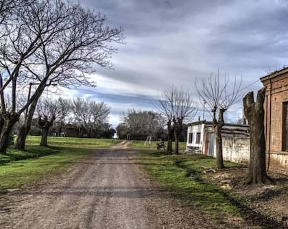 Las callecitas de Ramón Baius revelan un paisaje rural