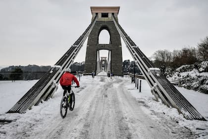 Las calles de Bristol cubiertas de nieve