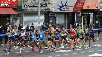 Las calles de Nueva York son el mayor desafío del año para maratonistas de todo el mundo; una postal singular