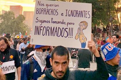 Las protestas se han extendido por casi dos semanas no solo en Santiago, sino en otras ciudades del país