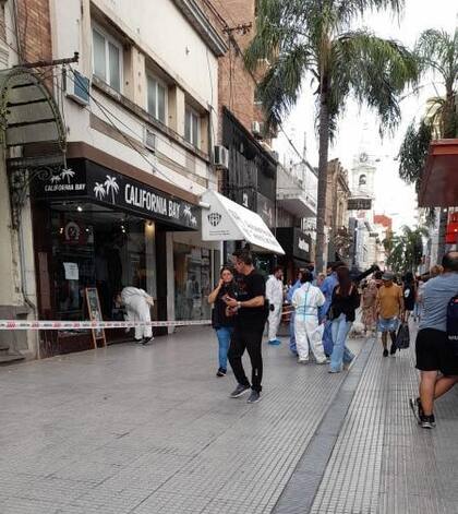 Las cámaras de seguridad mostraron el ingreso de la víctima al local el miércoles por la mañana.