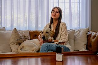 Opciones tecno para alimentar a tus mascotas y cuidarlas de manera remota