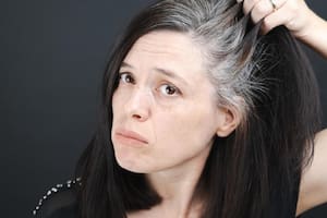 Las canas aparecen con los años