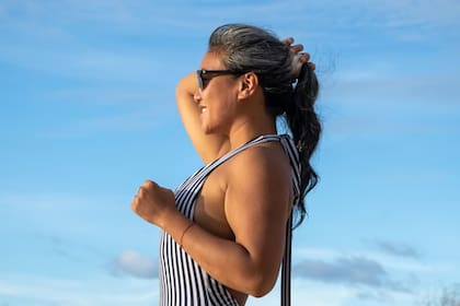 Las canas pueden aparecen durante la adultez, pero podrían anticiparse por varias razones (Foto Unsplash)