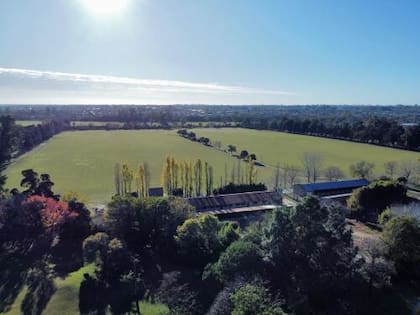 Las canchas del polo del Hurlingham Club se inauguraron en un partido el 16 de mayo de 1890