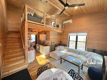 Las casas del árbol de alta gama que existen en Starved Rock en Illinois (Treehouses Starved Rock)