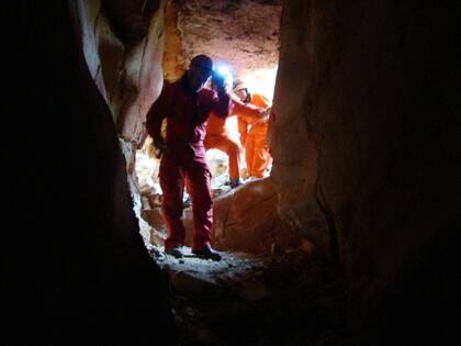 Las cavernas no tienen luz, es parte del encanto del recorrido