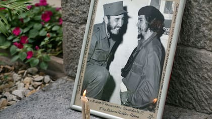Las cenizas de Fidel Castro y el "Che" Guevara, juntas en Santa Clara