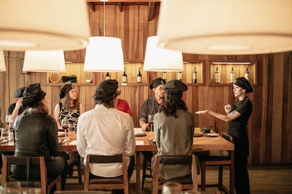 Las clases de cocina y degustación le dan forma a The Argentine Experiencie.