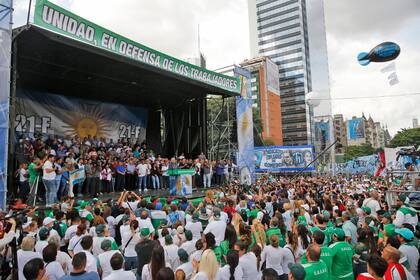 Las columnas de Camioneros fueron las más grandes dentro de la manifestación