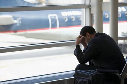 Las compañías aéreas son algunas de las empresas que ofrecen estos servicios, a menudo in situ en los aeropuertos, en caso de que el personal se ponga nervioso tras un incidente en un avión