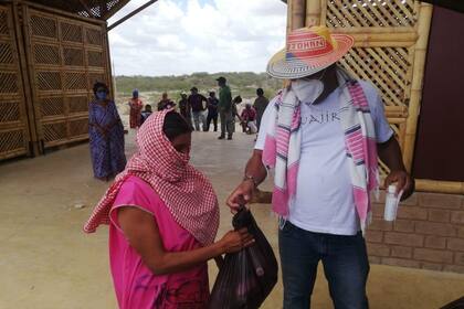 Las comunidades indígenas Wayuú viven en situación de extema pobreza, azotados por la sequía y el hambre